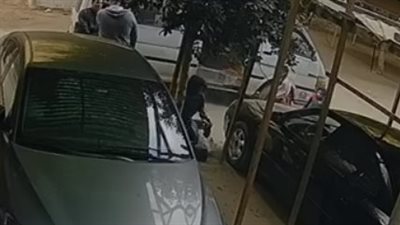 ضربتها وسحلتها من أعلى الباص.. مشرفة تتهم ولية أمر تلميذة بمدرسة خاصة في العمرانية بالتعدي عليها