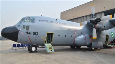 أزمة جديدة في إفريقيا.. بوركينا فاسو تحتجز طائرة عسكرية نيجيرية وتعتقل 11 ضابطا