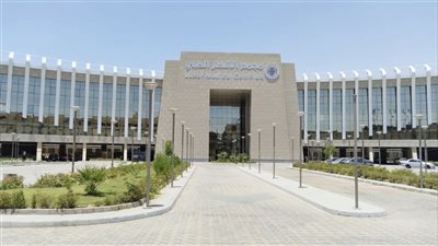 لأول مرة بمجمع الأقصر الطبي.. نجاح جراحة دقيقة لإصلاح تمدد الشريان الأورطي باستخدام شريان صناعي متفرع