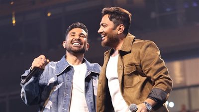 أحمد سعد يكشف تفاصيل زيارته لـ تامر حسني بعد خضوعه لعملية جراحية: نايم في السرير مبيتحركش