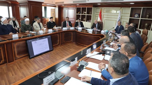 محافظ بني سويف خلال