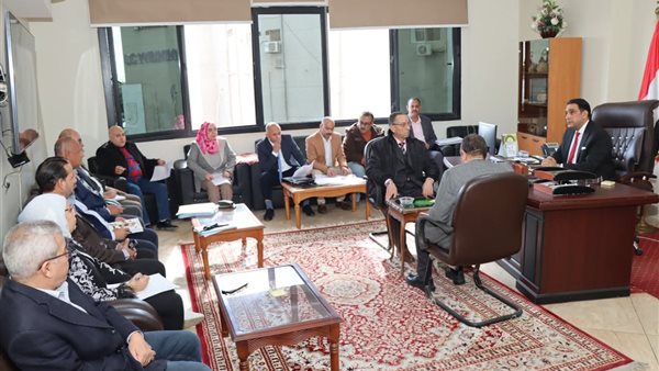 اجتماع نائب محافظ