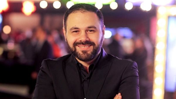 الكاتب الصحفي عبد