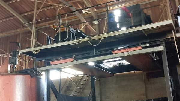 ضبط مصنع زيوت غير