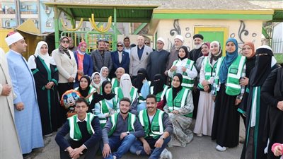 محافظ بني سويف يشارك أبناء المؤسسات من الأيتام في احتفالات أعياد الطفولة 