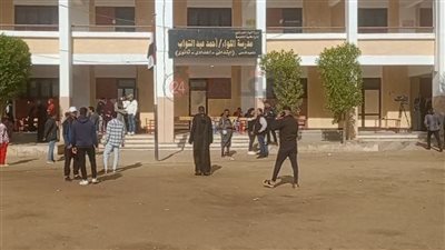 إقبال الناخبين في اليوم الأخير لانتخابات النواب بالدائرة الثالثة بالفيوم