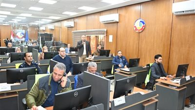 محافظ البحيرة: غرفة التحكم والسيطرة في انعقاد دائم وتحسن الطقس يدعم زيادة الإقبال على اللجان الانتخابية 