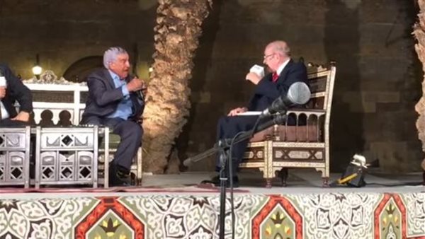 جانب من الندوة 