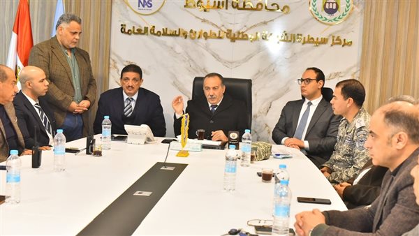 محافظ أسيوط