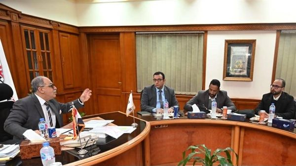 فاكسيرا ووفد من شركة