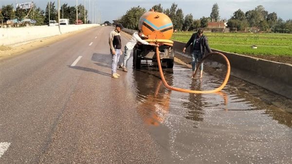 رفع آثار الأمطار