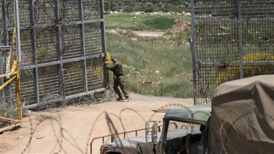 تقارير: آليات الجيش الإسرائيلي تتوغل في صيدا الحانوت بحي القنيطرة السوري