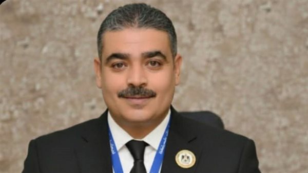 مصطفى يسري مرشح الجبهة