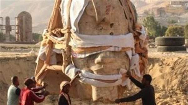 عملاق المرمر يرى