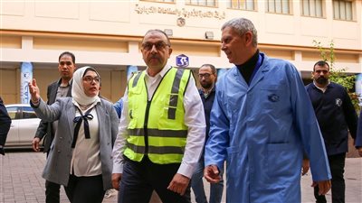 وزير قطاع الأعمال: القاهرة للأدوية نموذج وطني رائد في صناعة الدواء وتعزز تنافسية المنتج المصري