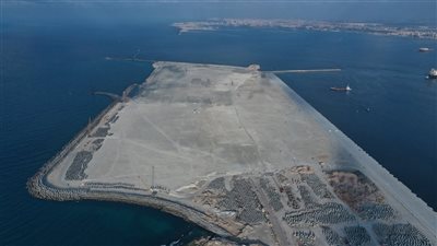 النقل: انتهاء أعمال تنفيذ مشروع محطة حاويات كبرى بميناء الدخيلة قريبا | صور