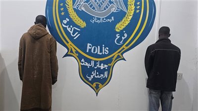 القبض على تشكيل عصابي تخصص في سرقة هواتف المصريين بليبيا