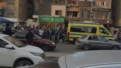 إصابة شاب صدمته سيارة نظافة في مدينة نصر 