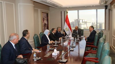 وزير الكهرباء يستقبل هيئة مكتب طاقة الشيوخ لبحث استقرار التغذية والتحول للطاقة المتجددة