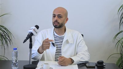 أحمد مراد: منى زكي كانت الاختيار الأول لفيلم الست.. وإحنا معندناش ألفين نجمة علشان نكسر فيها