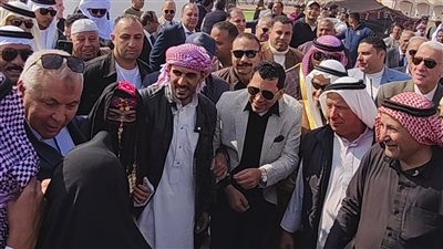 وزير الرياضة يشهد حفل زفاف على الطريقة العربية القديمة بمهرجان الرياضات التراثية بالوادي الجديد| صور