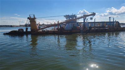 محافظ كفر الشيخ يعلن بدء أعمال تكريك وتعميق مدخل ميناء البرلس البحري والمجرى الملاحي