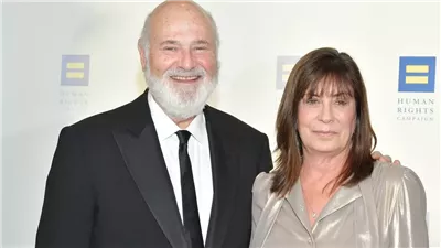 المخرج روب راينر وزوجته     