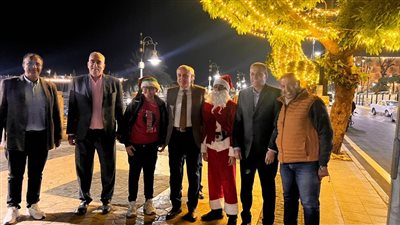 محافظ الأقصر يتفقد الشوارع سيرًا على الأقدام لمتابعة الحالة الأمنية واستعدادات الكريسماس