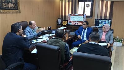 الصحة: فريق المراجعة الداخلية يناقش آليات حوكمة إجراءات التشغيل الفنية والمالية والإدارية بمديرية الدقهلية