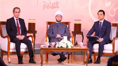 جانب من لقاء وزير الأوقاف بصالون ماسبيرو