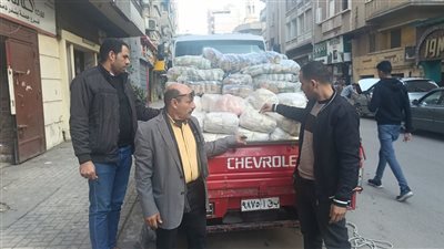 ضبط تاجري تموين لاستيلائهما على 2 طن سكر و1764 زجاجة زيت مدعم في دمنهور