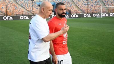 اختيارات محمد صلاح وحسام حسن في جائزة ذا بيست 2025 لأفضل لاعب بالعالم