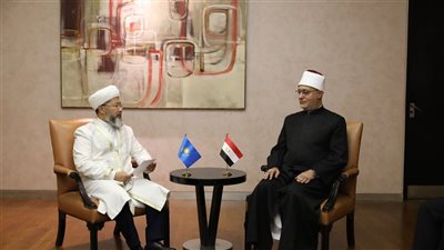 مفتي كازاخستان يثمن دور دار الإفتاء في دعم التعاون المؤسسي