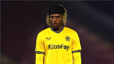 كان في الطريق لمنزله عقب الفوز.. مصرع ماكلويد موهبة الدوري الإنجليزي بعد حادث مأساوي