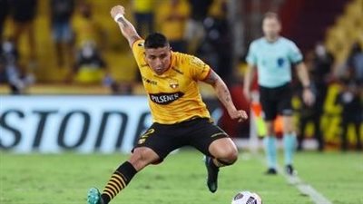 مقتل ماريو بينيدا لاعب برشلونة الإكوادوري.. وتقارير تؤكد تعرضه لإطلاق نار رفقة والدته