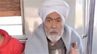 استفزته وشتمته في البداية.. أول تعليق من نجل المسن الصعيدي صاحب فيديو الانفعال بالمترو