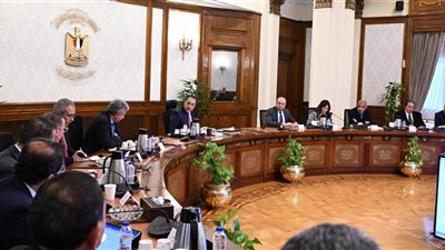 رئيس الوزراء يجتمع بأعضاء اللجنة الاستشارية لتطوير السياحة