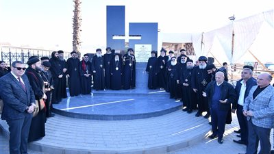 البابا تواضروس يضع حجر أساس مشروع مقابر البطريركية بالقاهرة الجديدة