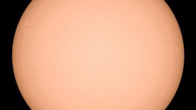 هدوء شمسي ملحوظ يقلل احتمالات العواصف الجيومغناطيسية