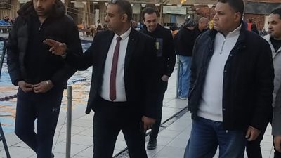 وكيل الشباب والرياضة بالقليوبية يتابع توافر عوامل الأمن والسلامة بحمام سباحة نادي البلاستيك