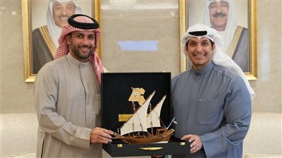 محمد الخريجي رئيس الشركة العربية يلتقي وزير الإعلام الكويتي    
