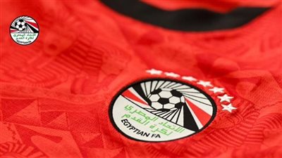 مصر ترتدي القميص الأحمر أمام زيمبابوي وجنوب إفريقيا في كأس الأمم.. والأبيض أمام أنجولا