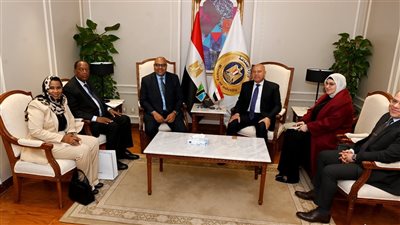 كامل الوزير: تنفيذ محطة بضائع بميناء دار السلام من خلال الشركات المصرية والتعاون مع خطوط الملاحة العالمية