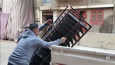 بتوجيهات محافظ أسيوط.. رئيس مركز ومدينة أبو تيج يقود حملة لإزالة التعديات والإشغالات