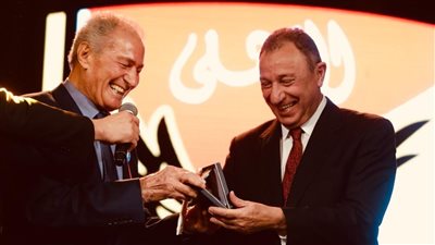 الأهلي يهنئ حسن مصطفى برئاسة الاتحاد الدولي لكرة اليد للمرة السابعة