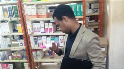 ضبط 38 صنفًا دوائيًا مخالفًا خلال حملة مكبرة على الصيدليات ومخازن الأدوية بأسوان
