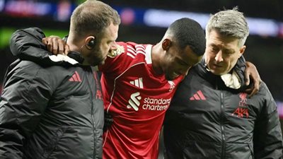 مخاوف حول إصابة إيزاك مهاجم ليفربول.. وهذه مدة غيابه