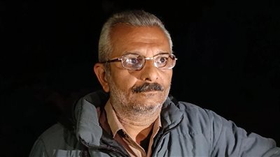 مصدر رزقي راح في غمضة عين.. صاحب محل أقمشة يستغيث من تضرر انهيار عقار بالمنيا