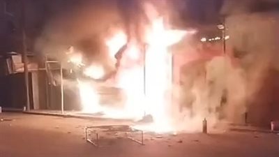  حريق داخل مقلة لب بمنطقة الجمهورية بالمحلة.. والحماية المدنية تتدخل للسيطرة على النيران 