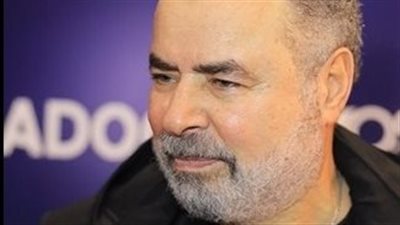 فنان حط إيده على شعرها.. صبحي خليل يكشف سبب رفضه لعمل زوجته في التمثيل